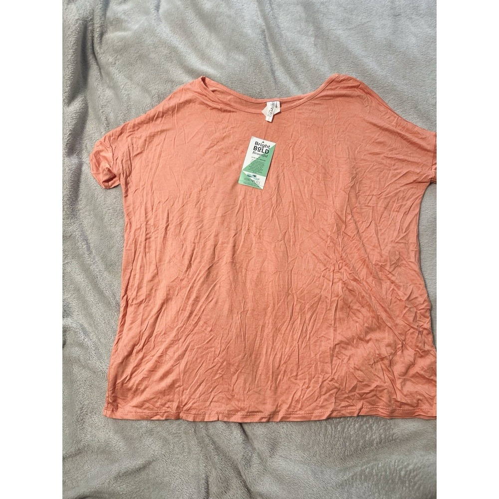 NWT Melon Stretch Short Sleeve Top Tunic Size Medium
